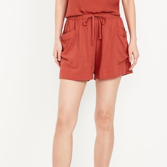 Old Navy Pants - ✨2 for $35 ALL SHORTS!✨ Old Navy Playa Shorts 3.5-in inseam XS